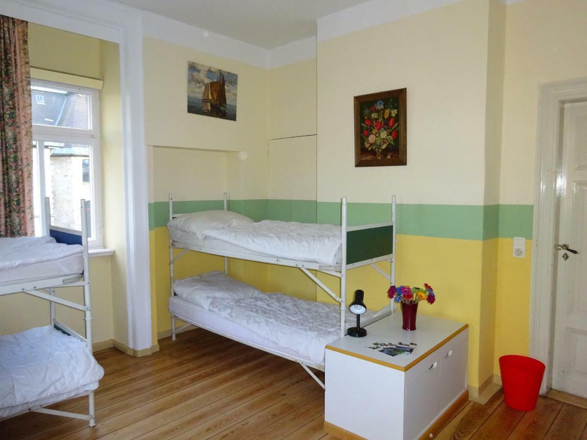Hummel - Historische Stadtvilla Mit Garten Hostel Weimar (Thuringia)